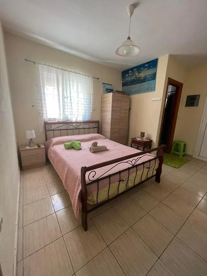 Lia'S Beach House Agios Nikolaos